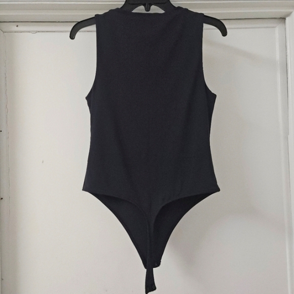 ARITZIA BABATON THONG BODYSUIT BLACK LARGE - Picture 3 of 7
